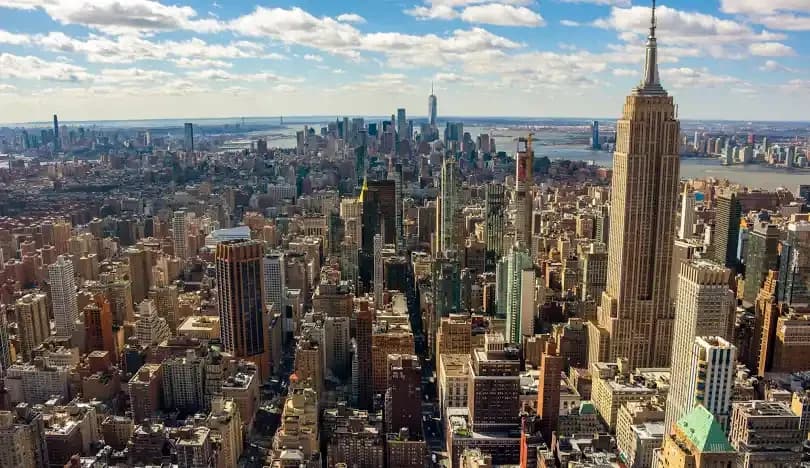 New York Nursing License Renewal: Guide detailing New York nurse licensing requirements, registration process, continuing education, and renewal guidelines.